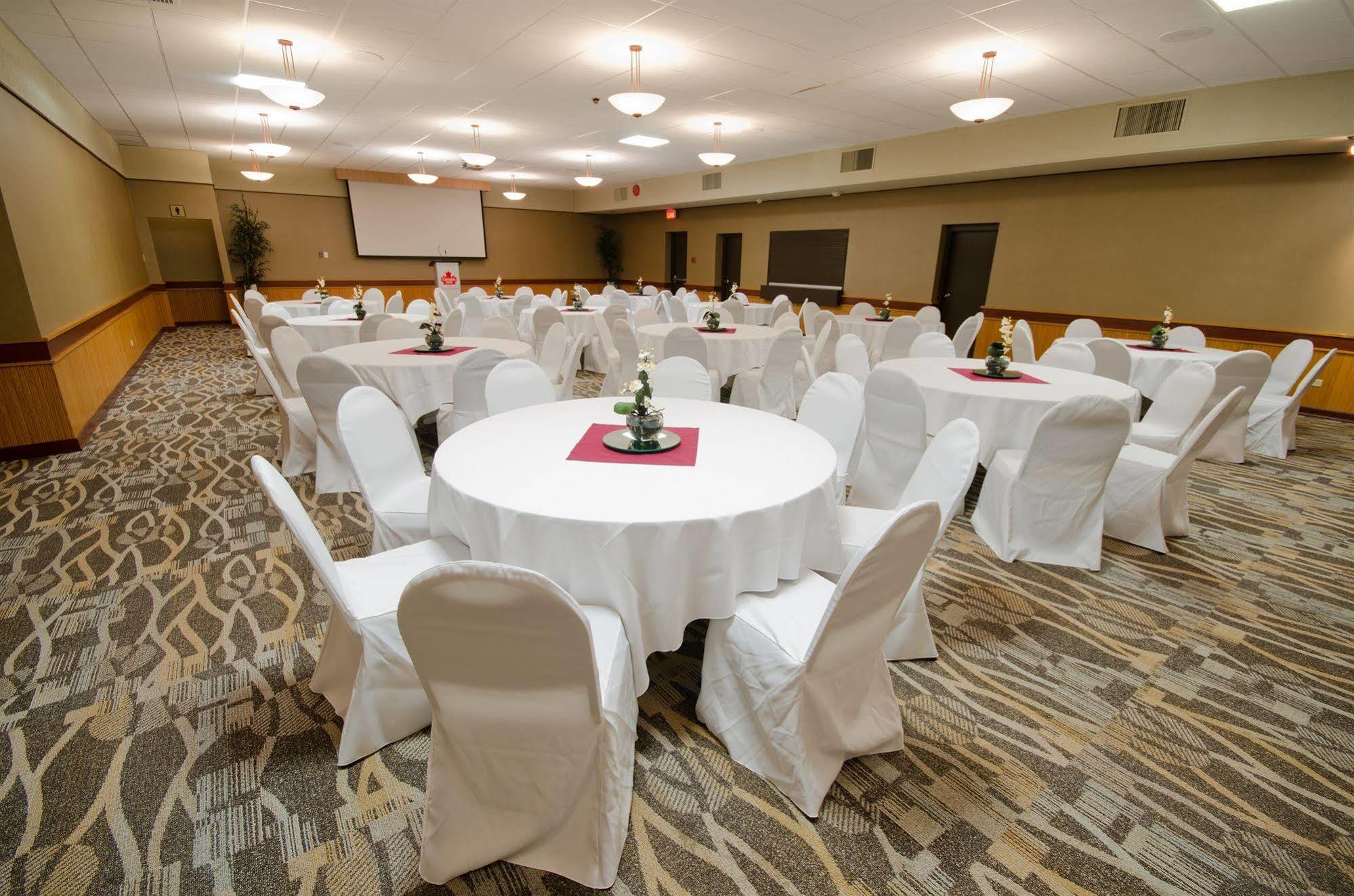 Canad Inns Destination Centre Windsor Park Vinnipeg Dış mekan fotoğraf